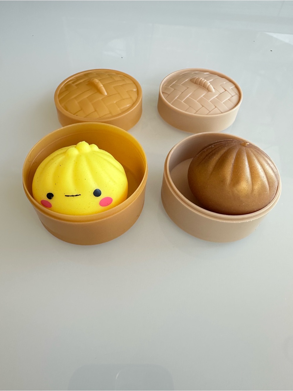 Mini squishy dumpling set - rare gold squishy!